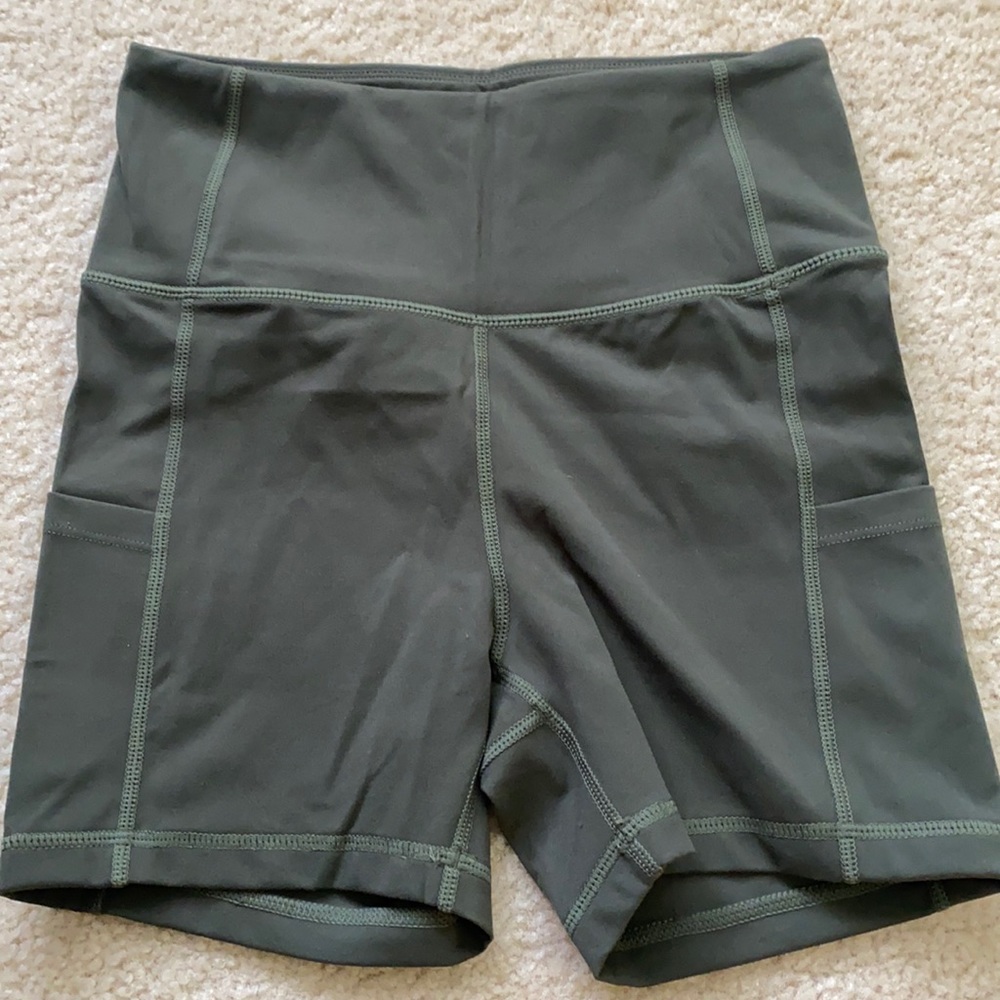Maventhread biker shorts